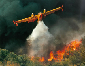 Bombardier_415_02